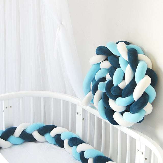 Tri-Coloured Braided Baby Bumper