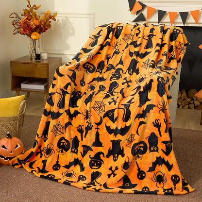 Halloween Throw Blanket - Soft Pumpkin & Bat Flannel Blanket for Bed, Sofa & Decor