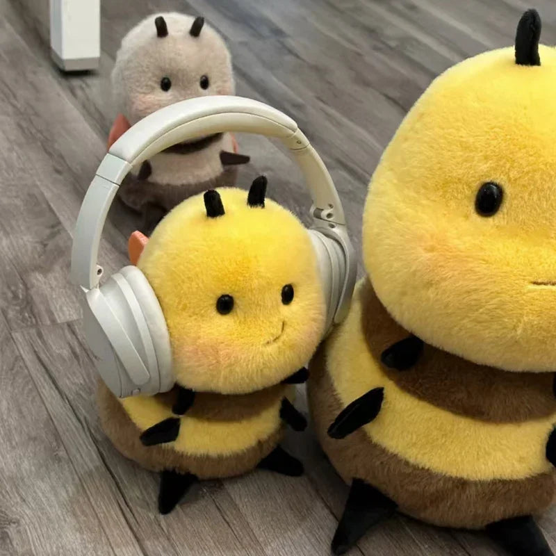Honey Bee Plush Toy - 20cm Soft Kawaii Stuffed Animal for Kids & Nursery Gifts